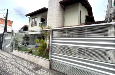 Casa com 4 quartos à venda na Rua Belmiro Teixeira Pimenta, 3, Jardim Camburi, Vitória