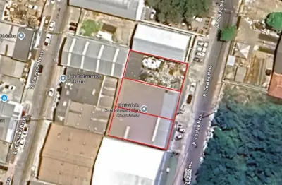 Investimento poderoso! são 3 terrenos juntos com área total de construção 676 metros e mais 338 metros vazio.