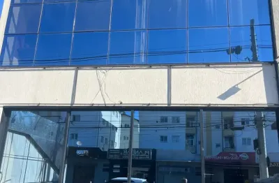 Alugo excelente salão em avenida de grande movimento na vila das graças