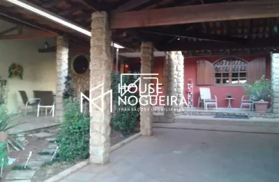 Casa com 4 quartos à venda na Rua Coronel Severiano, Araguaia, Belo Horizonte