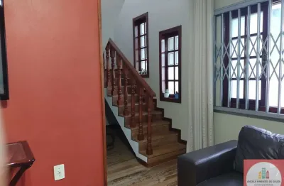 Casa com 4 quartos à venda na Rua Quatorze Bis, Carianos, Florianópolis