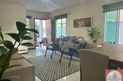 Casa com 3 quartos à venda no Carianos, Florianópolis 