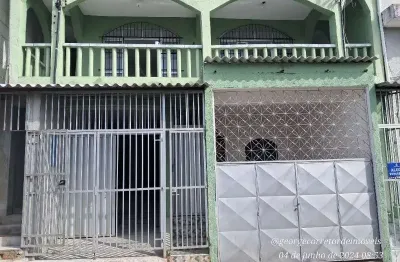 Casa ampla duplex 324 m² construída, dividido em 3/4, um suíte, duas salas, varanda, nascente, 4 vagas, reformada, alugar no cabula vi salvador