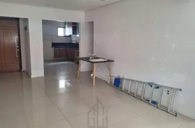 Apartamento com 89 m² dividido em 3/4 sala ampla, varanda, 3 vagas no segundo andar escada do edifício terra residencial a venda brotas salvador