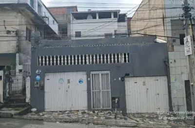 Casa livre com edícula em terreno de 160 m² na rua tranquilidade da boca rio 5/4 garagem a vender em salvador