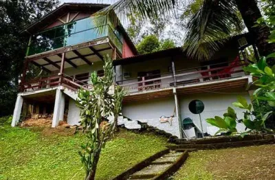 Casa estilo chácara em jacarepaguá de 3 quartos com 1.200 m²