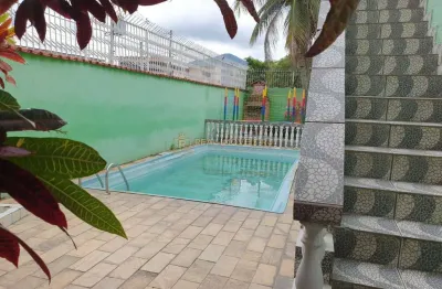 Casa duplex em campo grande de 3 quartos com 320 m²