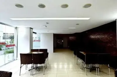 Apartamento , com 2 quartos , no condomínio jardins do valqueire.