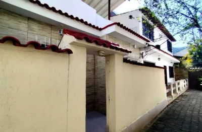 Casa com 2 quartos à venda na Rua Professor Valadares, 12, Grajaú, Rio de Janeiro