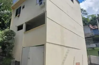 Casa duplex  com 4 quartos na taquara .em jacarepaguá
