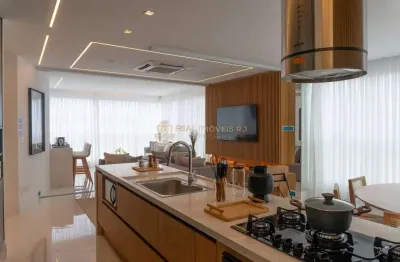 Apartamento de alto padrão com 4 quartos na barra da tijuca