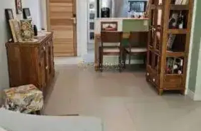 Belíssimo apartamento , reformado no recreio com 3 quartos.