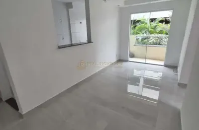 Apartamento recém reformado, com 2 quartos, na taquara.