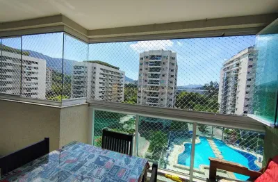 Apartamento a venda com 3 quartos no condomínio barra central park