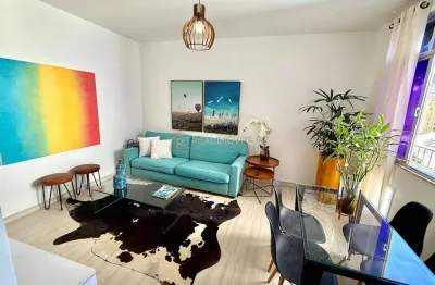 Apartamento  com 2 quartos na rua santa clara em copacabana.