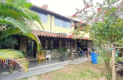 Casa a venda (4 quartos - 2 suítes) - 1.500.000,00 - centro