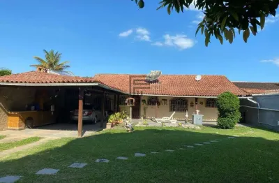 Casa em araruama, 4 quartos (1 suíte) - r$ 600.000,00 - coqueiral - araruama