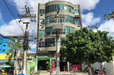 Ampla sala comercial no centro de araruama - r$ 180.000,00