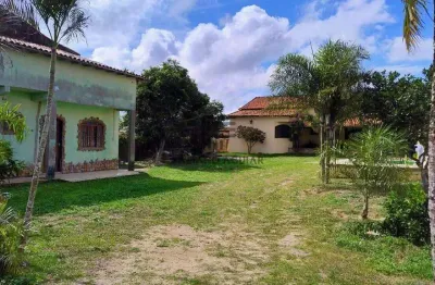 Casa em saquarema - 2 casas no mesmo terreno, ambas com 2 quartos - r$ 520.000,00 - vilatur