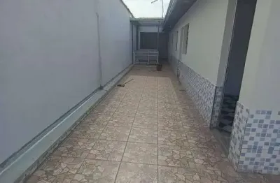 Aluga-se casa com 5 comodos no santa etelvina. ( casa não independente)