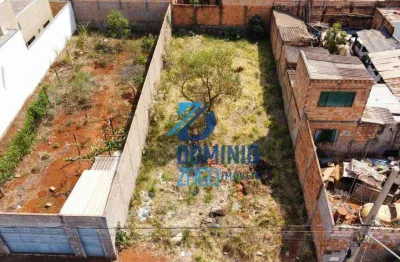 Terreno à venda na Rua Sete, Jardim Itália, Uberaba