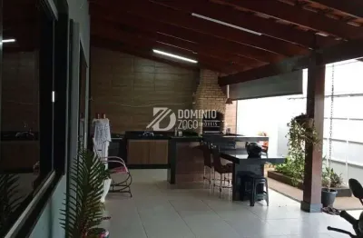 Casa com 3 quartos à venda na Rua Enoc de Melo Lima, Oneida Mendes, Uberaba