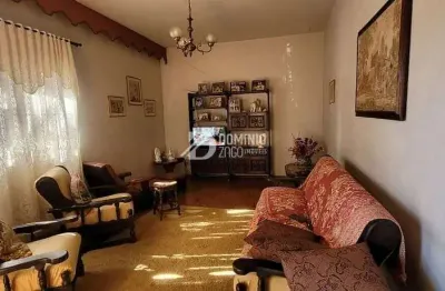 Casa com 3 quartos à venda na Rua Tenente Joaquim Rosa, São Benedito, Uberaba