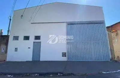 Galpão à venda, 277 m² por r$ 450.000,00 - parque das américas - uberaba/mg