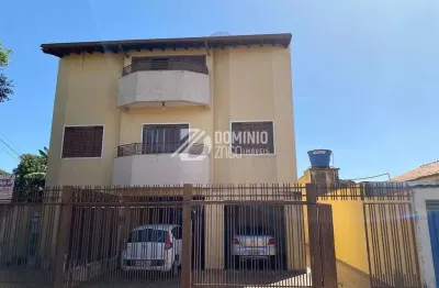 Sobrado com 2 dormitórios à venda, 172 m² por r$ 1.200.000 - leblon - uberaba/mg