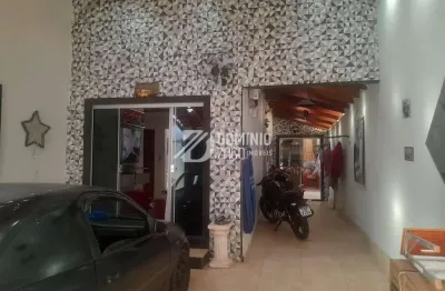 Casa com 3 quartos à venda na Rua Maria Ângela Cusinato, Beija-Flor II, Uberaba