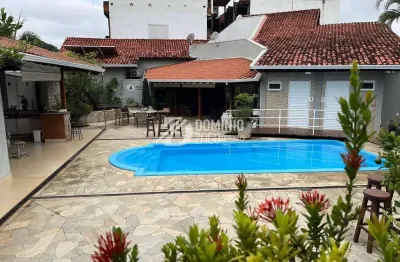 Casa com 6 quartos à venda na Rua João Miguel Hueb, Cidade Jardim, Uberaba