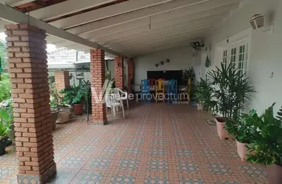 Casa com 3 quartos à venda na doutor rocha novais, 1276, jardim eulina, campinas, 199 m2 por r$ 695.000