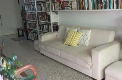 Apartamento com 2 quartos à venda no centro de florianópolis – em frente ao colé