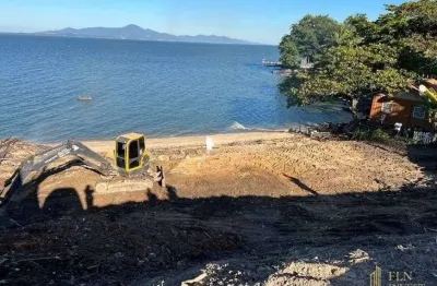 Terreno à venda frente mar em são josé | 818 m² com escritura pública e viabilid