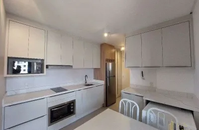 Estúdio mobiliado à venda no centro de florianópolis com vista livre | fln inves