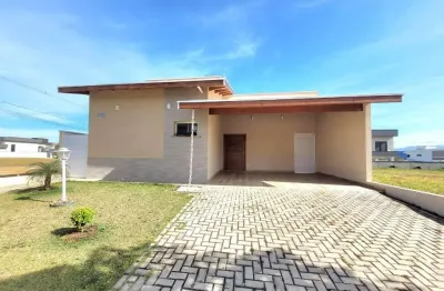 Casa térrea, toda planejada, com 03 suites, sendo 1 master com closet, residencial ouroville, tauba