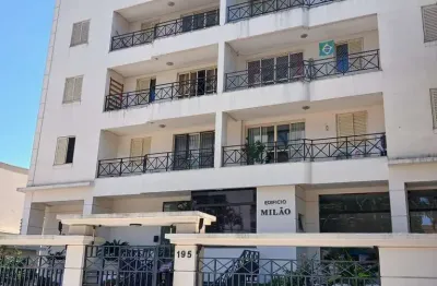 Apartamento para locação, possuindo 03 dormitórios  sendo 01 suíte,  ao lado do Hospital regional,