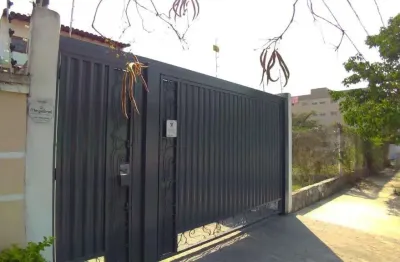 Casa com 3 quartos à venda no Jardim Simus, Sorocaba 