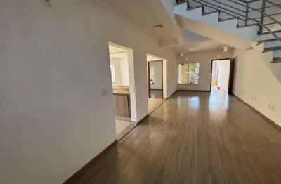 Casa alto padrão na vila cristal, 5 dorms, 5 min do centro — r$ 4.500 locação