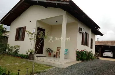 Casa com 2 quartos à venda no santo antônio, balneário piçarras , 183 m2 por r$ 750.000