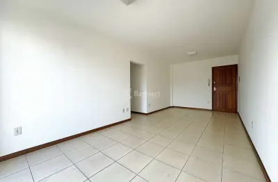 Apartamento com 2 quartos para alugar no victor konder, blumenau , 75 m2 por r$ 2.500