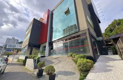 Sala comercial com 4 salas para alugar no victor konder, blumenau , 340 m2 por r$ 14.800