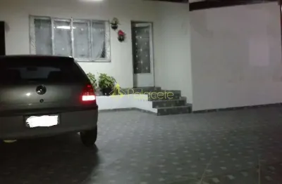 Casa à venda 3 quartos, 1 suite, 4 vagas, 200m², vila rica, pindamonhangaba - sp