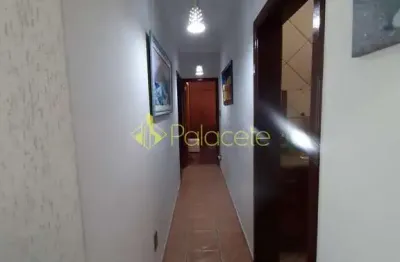 Casa à venda 3 quartos, 1 suite, 2 vagas, 265m², crispim, pindamonhangaba - sp