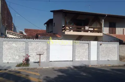 Casa à venda 3 quartos, 3 vagas, 172m², residencial e comercial cidade morumbi, pindamonhangaba - s