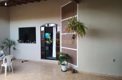 Casa à venda 3 quartos, 1 suite, 4 vagas, 200m², loteamento residencial e comercial araguaia, pinda