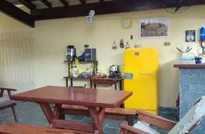 Casa à venda 3 quartos, 1 suite, 2 vagas, 195m², mombaça, pindamonhangaba - sp