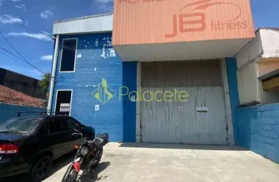 Prédio comercial moderno com pé-direito de 5,50m, estacionamento, escritório, recepção e luz trifás