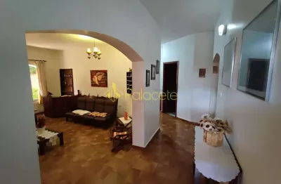 Comercial à venda e locação 4 quartos, 1 suite, 4 vagas, 600m², são benedito, pindamonhangaba - sp