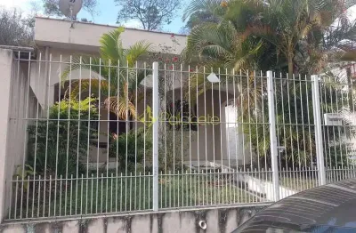 Casa com 2 quartos à venda no São Roque, Aparecida 